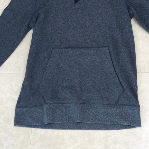 - Gray Hoodie sweater - Picture 3 of 7